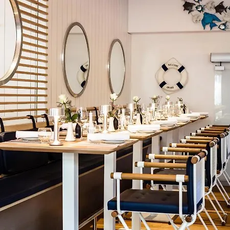 Star-apart Hansa Hotel