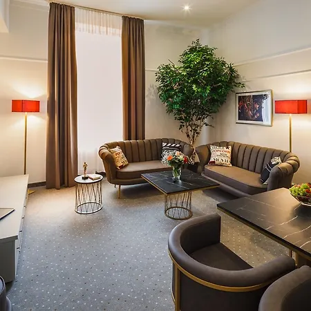 Star-apart Hansa Hotel 4*