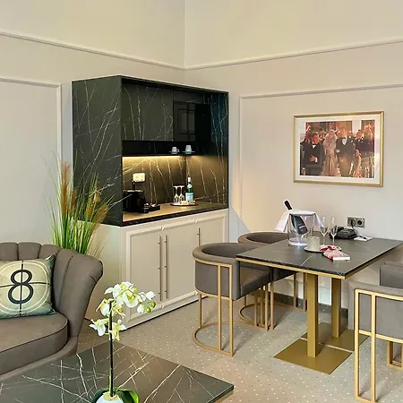 Hotel Star-apart Hansa 4*