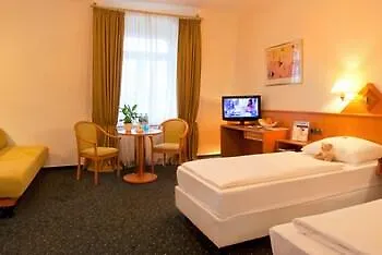 Star-apart Hansa Hotell 4*