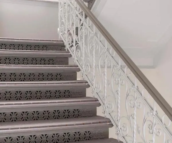 Hotel Star-apart Hansa 4*